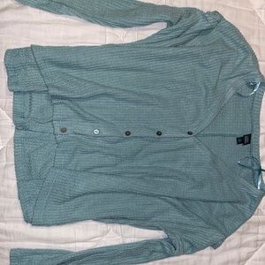 long sleeve, v-neck